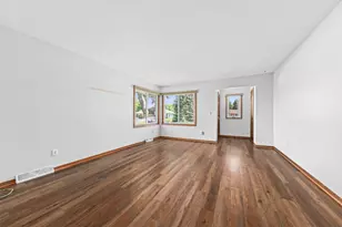 N101W15752 Council Bluffs Dr, Germantown, WI 53022 - Photo 6