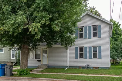 134  Corner St, Watertown, WI 53094 - Photo 2