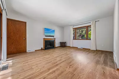364  Robins Run, Burlington, WI 53105 - Photo 20