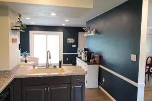 7985 59th St, Franklin, WI 53132 - Photo 6