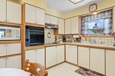 2821 S 18th St, Sheboygan, WI 53081 - Photo 2