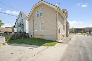 1745 S 68th St, West Allis, WI 53214 - Photo 24