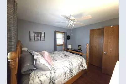 9395 S Burrell St, Oak Creek, WI 53154 - Photo 24