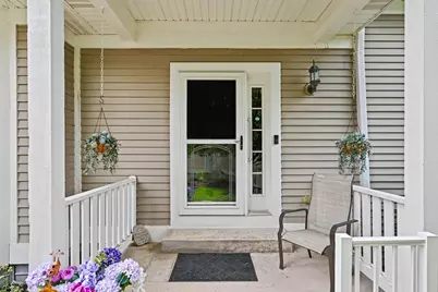 N59W17730  Meadow Ct, Menomonee Falls, WI 53051 - Photo 2
