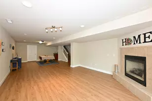 N59W17730 Meadow Ct, Menomonee Falls, WI 53051 - Photo 32