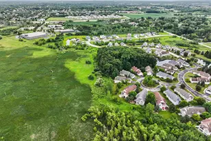 N59W17730 Meadow Ct, Menomonee Falls, WI 53051 - Photo 42