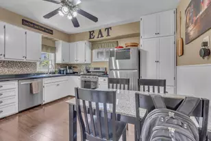 1631 Blocki Ct, Sheboygan, WI 53081 - Photo 4