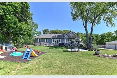 3665 E Fitzsimmons Rd, Oak Creek, WI 53154 - Photo 42