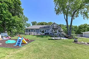 3665 E Fitzsimmons Rd, Oak Creek, WI 53154 - Photo 42
