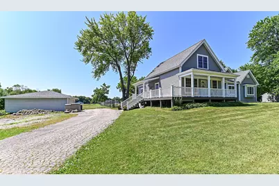 3665 E Fitzsimmons Rd, Oak Creek, WI 53154 - Photo 48