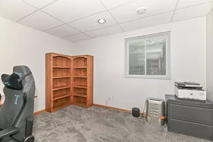 3665 E Fitzsimmons Rd, Oak Creek, WI 53154 - Photo 38