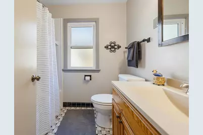 2862 N 78th St, Milwaukee, WI 53222 - Photo 16
