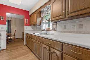 112 16th Ave, South Milwaukee, WI 53172 - Photo 6