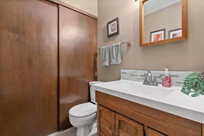 112  16th Ave, South Milwaukee, WI 53172 - Photo 20