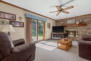 112 16th Ave, South Milwaukee, WI 53172 - Photo 10