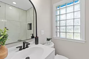 5331 N 61st St, Milwaukee, WI 53218 - Photo 10