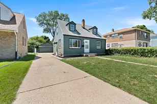 5331 N 61st St, Milwaukee, WI 53218 - Photo 2