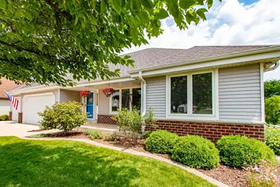 8160 S Lakeview Dr, Franklin, WI 53132 - Photo 4