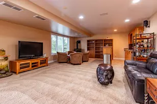 8160 S Lakeview Dr, Franklin, WI 53132 - Photo 36