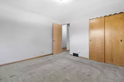 3801  Charles St, Racine, WI 53402 - Photo 14
