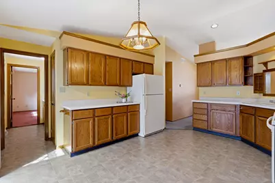 1728  Ashby Ct, Sheboygan, WI 53081 - Photo 2
