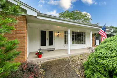 4185  Imperial Dr, Brookfield, WI 53045 - Photo 8