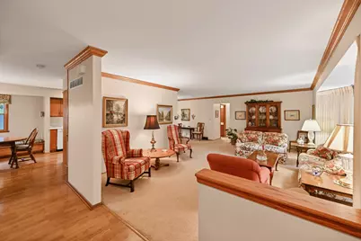 4185  Imperial Dr, Brookfield, WI 53045 - Photo 10