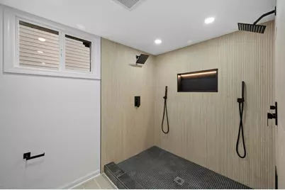 536 N 116th St, Wauwatosa, WI 53226 - Photo 32