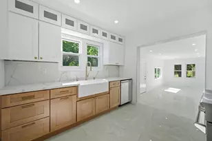 536 N 116th St, Wauwatosa, WI 53226 - Photo 12