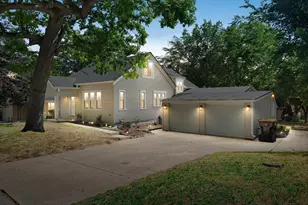 536 N 116th St, Wauwatosa, WI 53226 - Photo 1