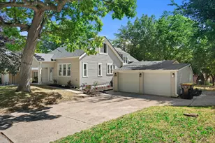 536 N 116th St, Wauwatosa, WI 53226 - Photo 8