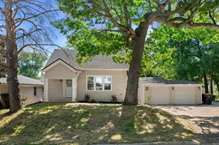 536 N 116th St, Wauwatosa, WI 53226 - Photo 2