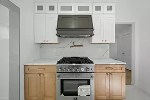 536 N 116th St, Wauwatosa, WI 53226 - Photo 14
