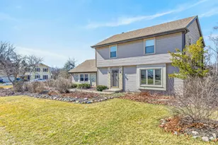 W184N8293 Tours Dr, Menomonee Falls, WI 53051 - Photo 2