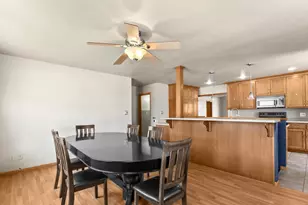 1526 S 24th St, Manitowoc, WI 54220 - Photo 8