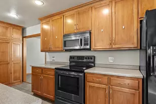 1526 S 24th St, Manitowoc, WI 54220 - Photo 10