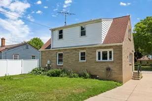 618 Fair St, West Bend, WI 53090 - Photo 32