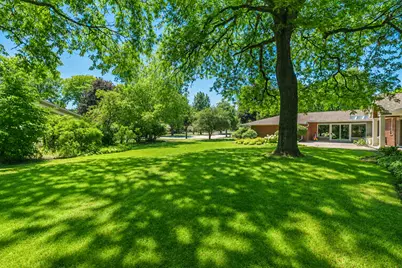 2644 N 97th St, Wauwatosa, WI 53226 - Photo 22