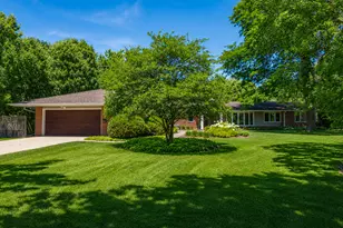 2644 N 97th St, Wauwatosa, WI 53226 - Photo 20