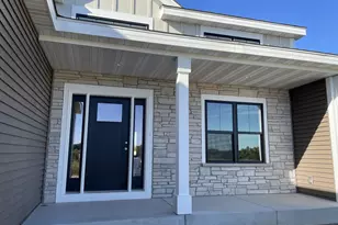 W261N6831 Prairie Haven Ct, Lisbon, WI 53089 - Photo 2
