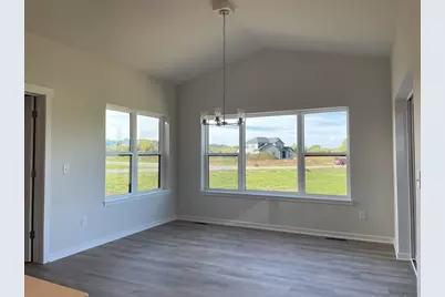 W261N6831  Prairie Haven Ct, Lisbon, WI 53089 - Photo 8
