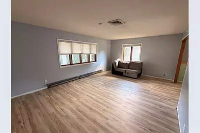 422  28th St, La Crosse, WI 54601 - Photo 6