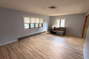 422 28th St, La Crosse, WI 54601 - Photo 6