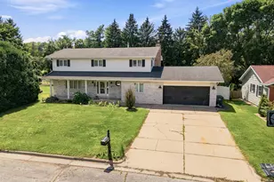 422 28th St, La Crosse, WI 54601 - Photo 4