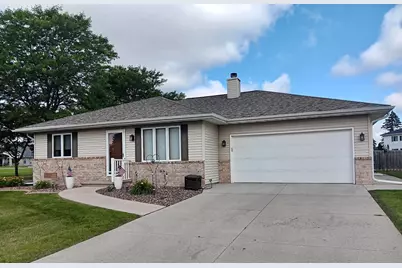 5  Prestige Cir, Fond du Lac, WI 54935 - Photo 1