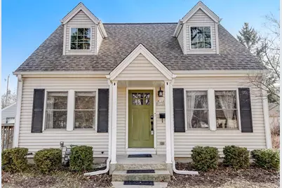W164N8426  Hiawatha Ave, Menomonee Falls, WI 53051 - Photo 1