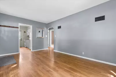 W164N8426  Hiawatha Ave, Menomonee Falls, WI 53051 - Photo 10