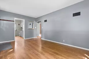 W164N8426 Hiawatha Ave, Menomonee Falls, WI 53051 - Photo 10
