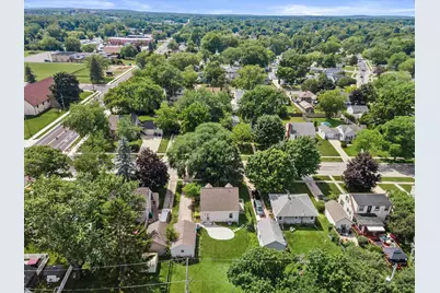 W164N8426  Hiawatha Ave, Menomonee Falls, WI 53051 - Photo 34