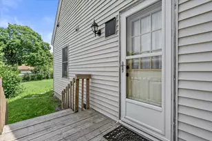 W164N8426 Hiawatha Ave, Menomonee Falls, WI 53051 - Photo 22